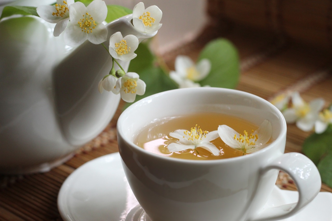 9 Reasons Why Jasmine Tea Is Good for You